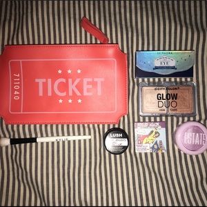 3 for 20$🤪🤪// Random makeup bag!